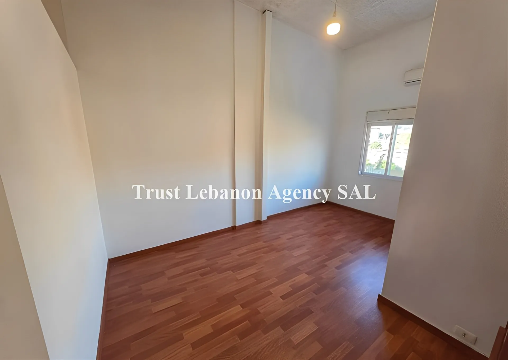 Office for rent in Baabda, Hazmieh