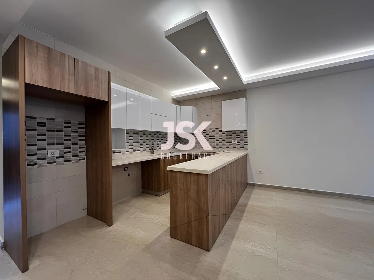 Apartment for Rent in Achrafieh - 2 bed, 2 bath