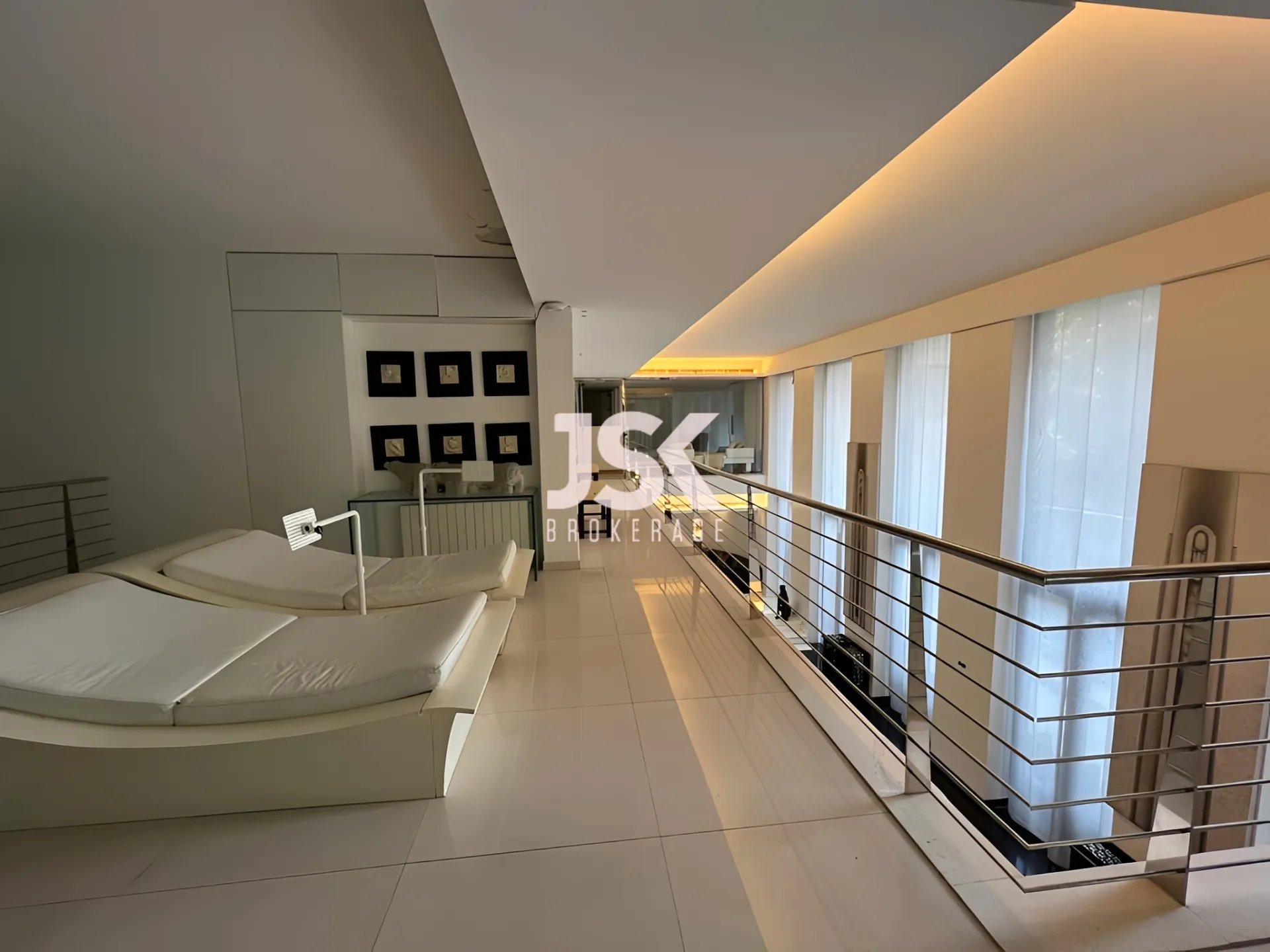 Apartment for Sale in Saifi Village