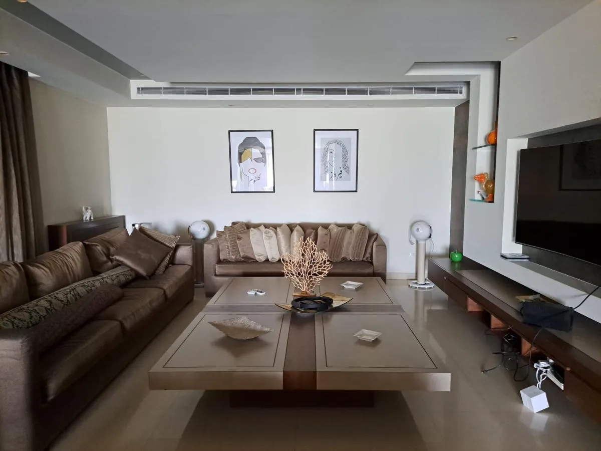 Apartment for Rent in Brazilia - 4 bed, 5 bath