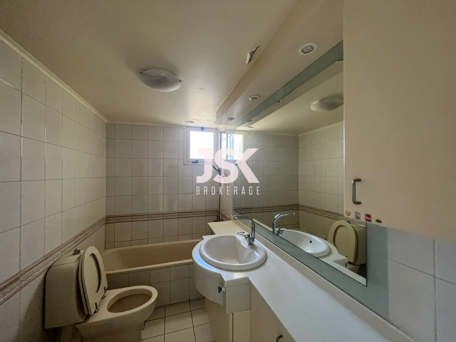 Apartment for Rent in Adma w Dafnah