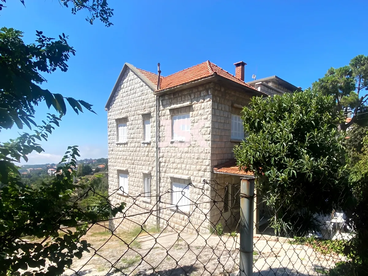 Villa for Sale in Qlayaat