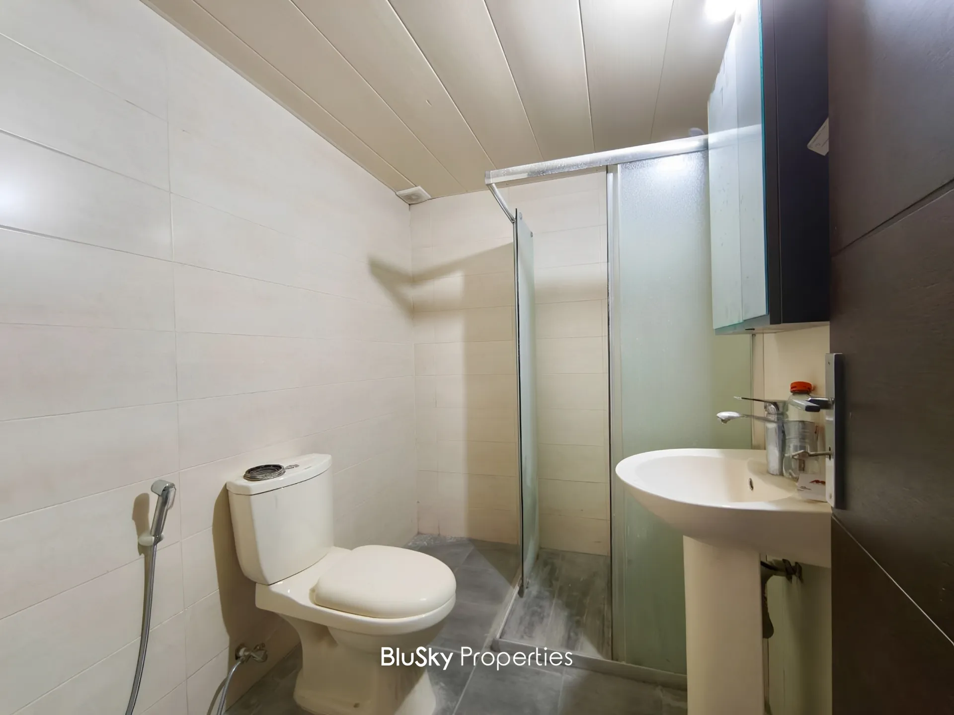 Apartment for sale in Zalqa