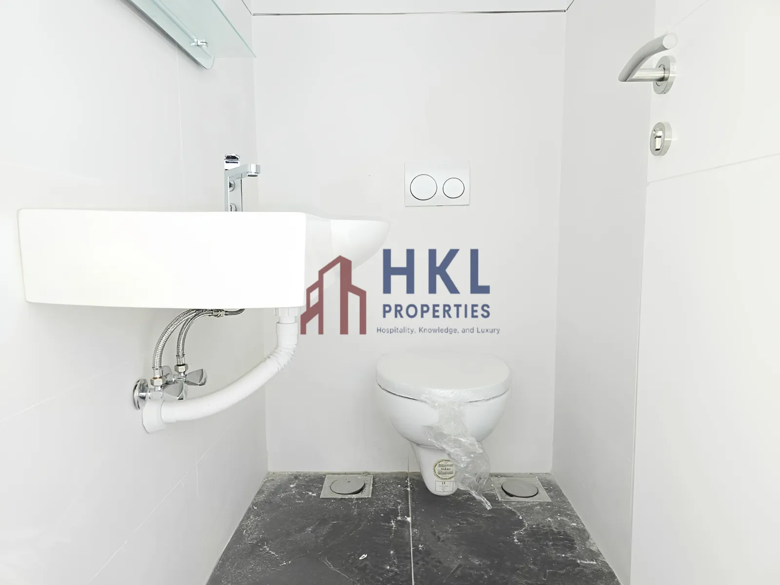 Office for rent in Sin El Fil, Lebanon