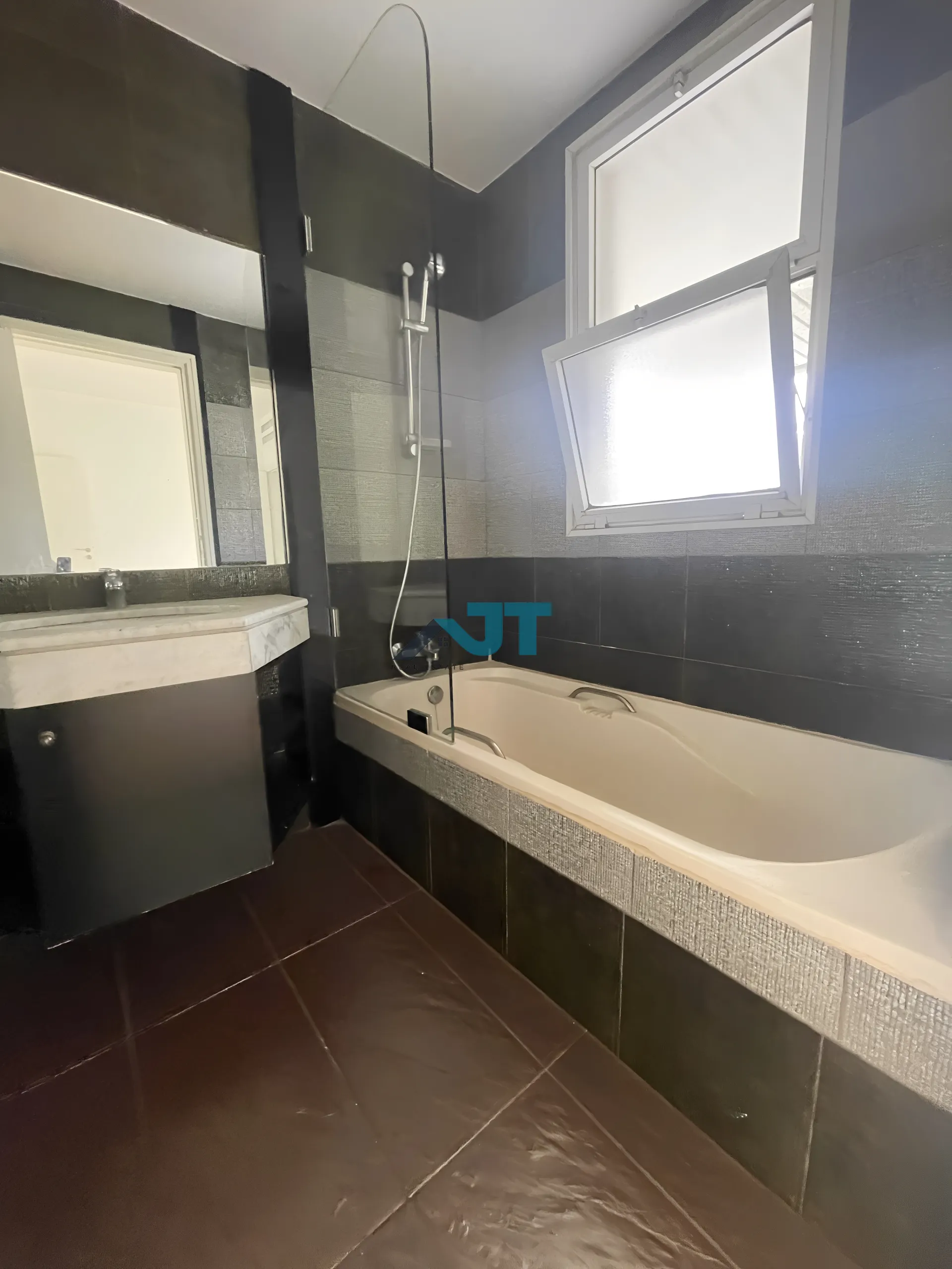 Apartment for Sale in Naqqache