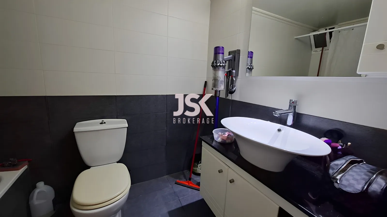 Apartment for Rent in Aamchit