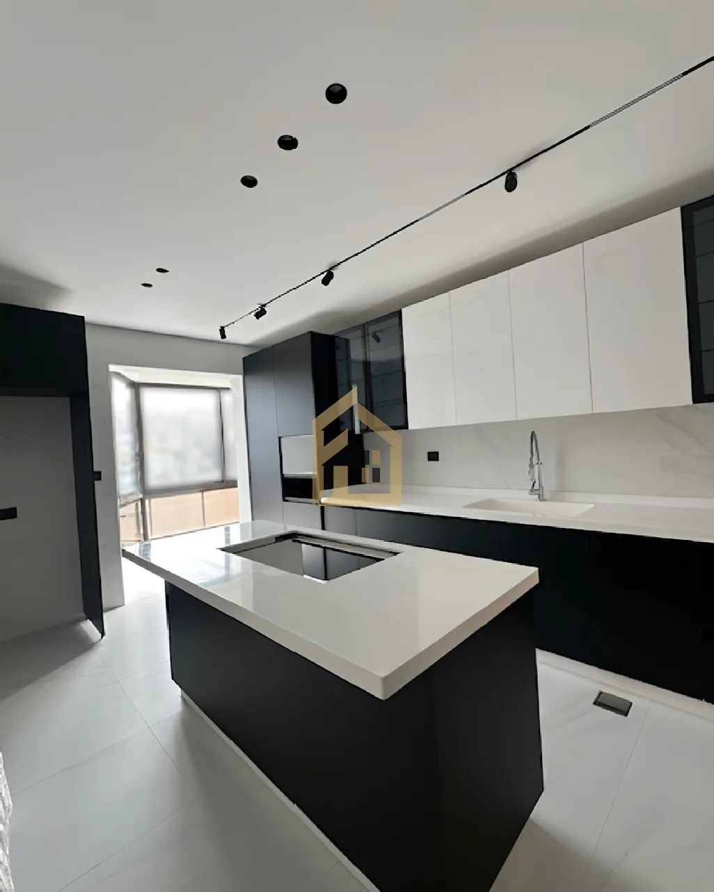 Apartment for sale in Mar Takla, Hazmieh - 3 bed, 3 bath