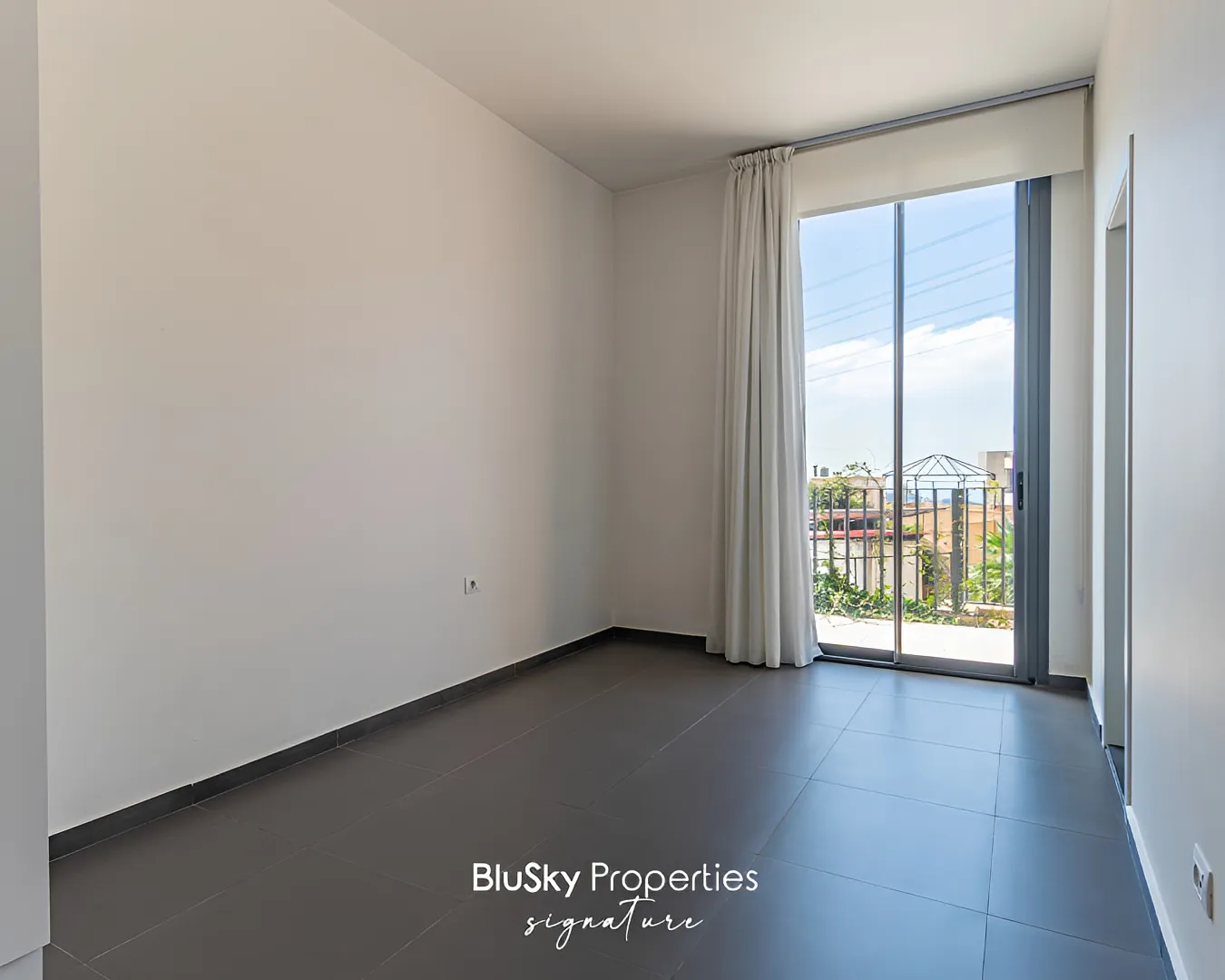 Apartment for rent in Beit Meri