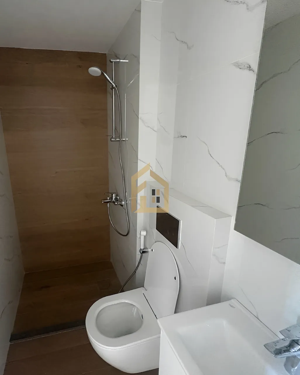 Apartment for rent in Hamra, Beirut, Lebanon