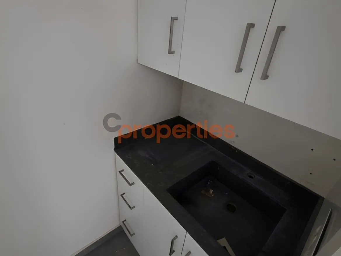 Showroom for Rent in Horch Tabet