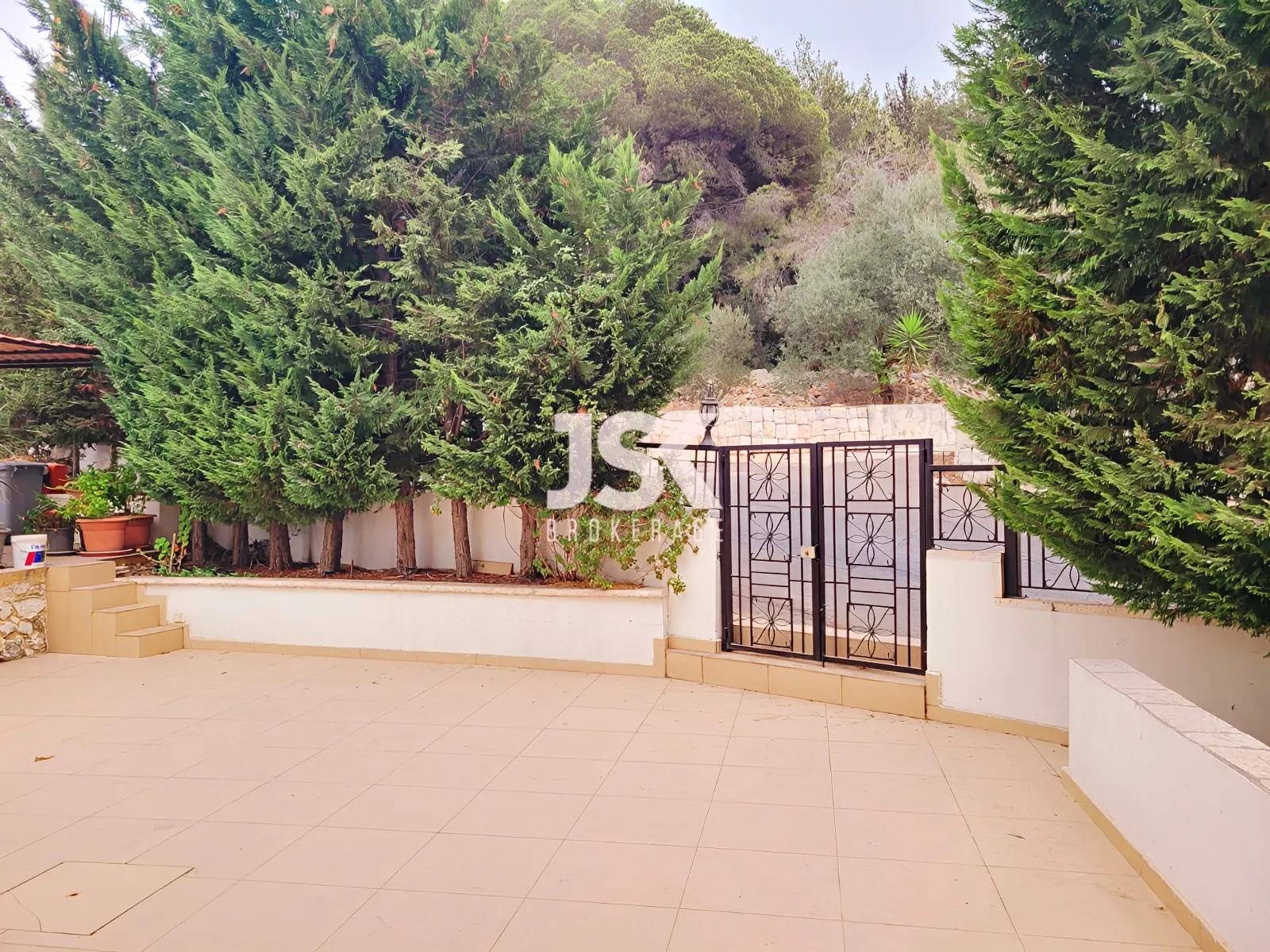 Apartment for Sale in Nahr Ibrahim