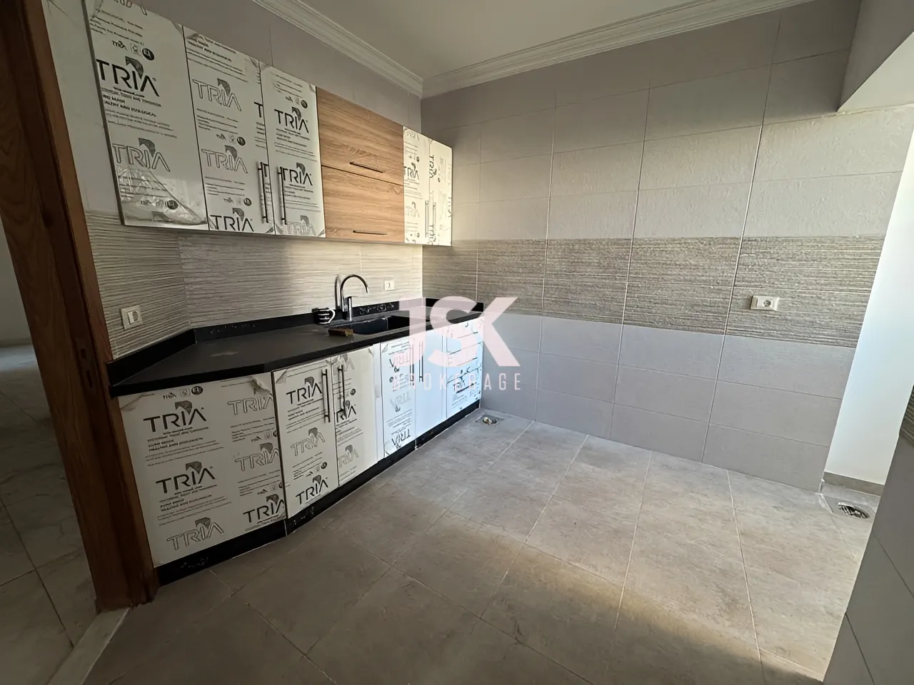 Apartment for Sale in Ras Al Naba'a