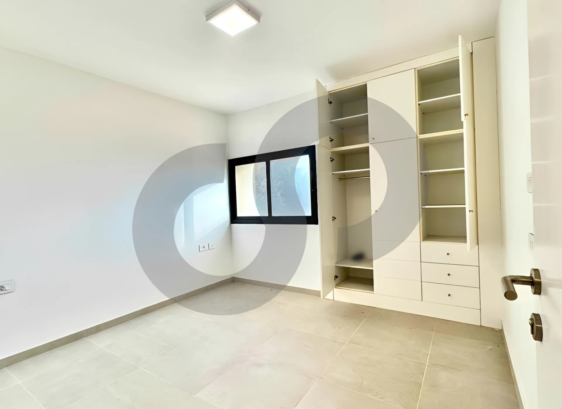 Chalet for Sale in Tabarja
