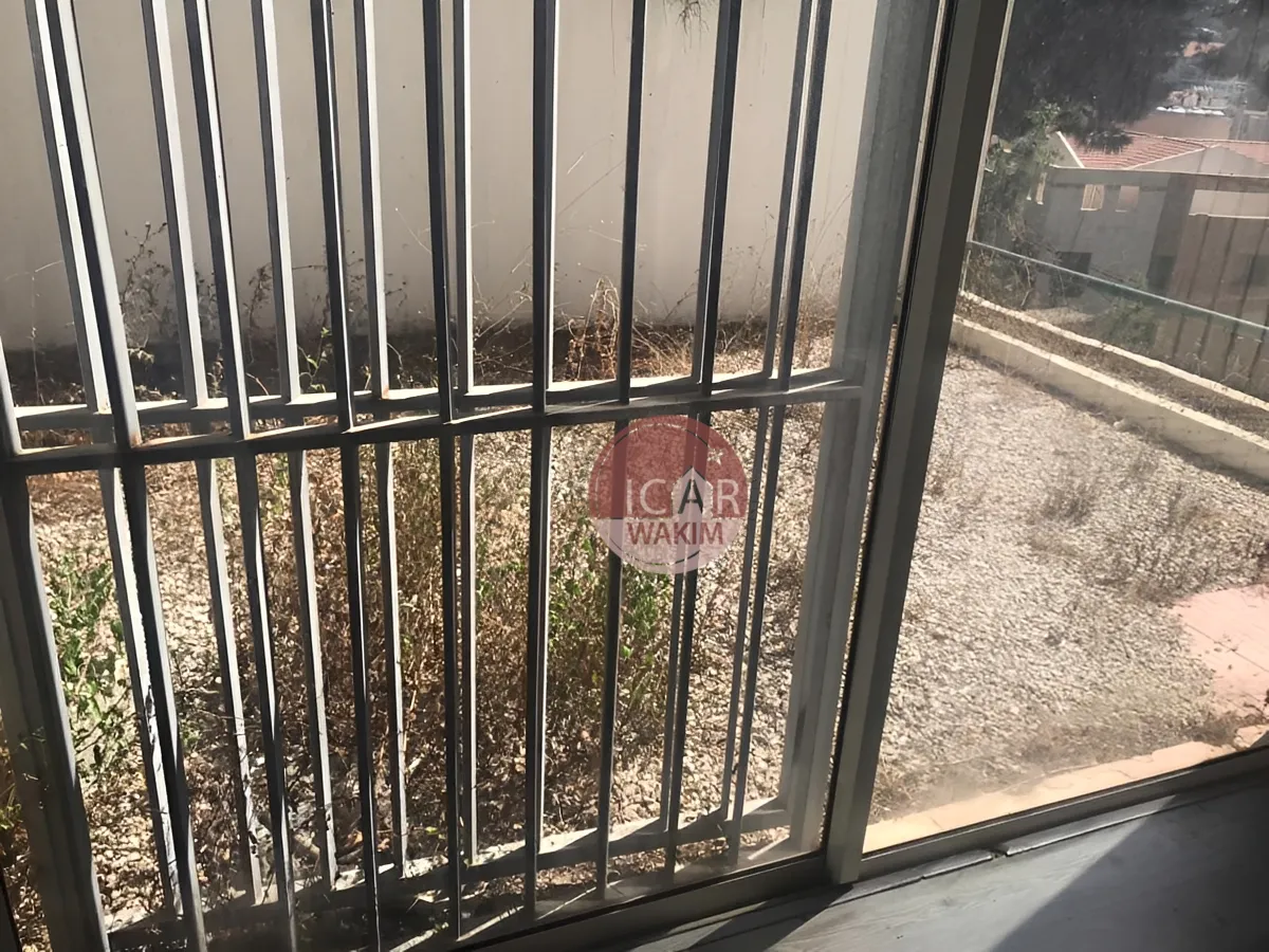 Office for Sale in Ain Saadeh