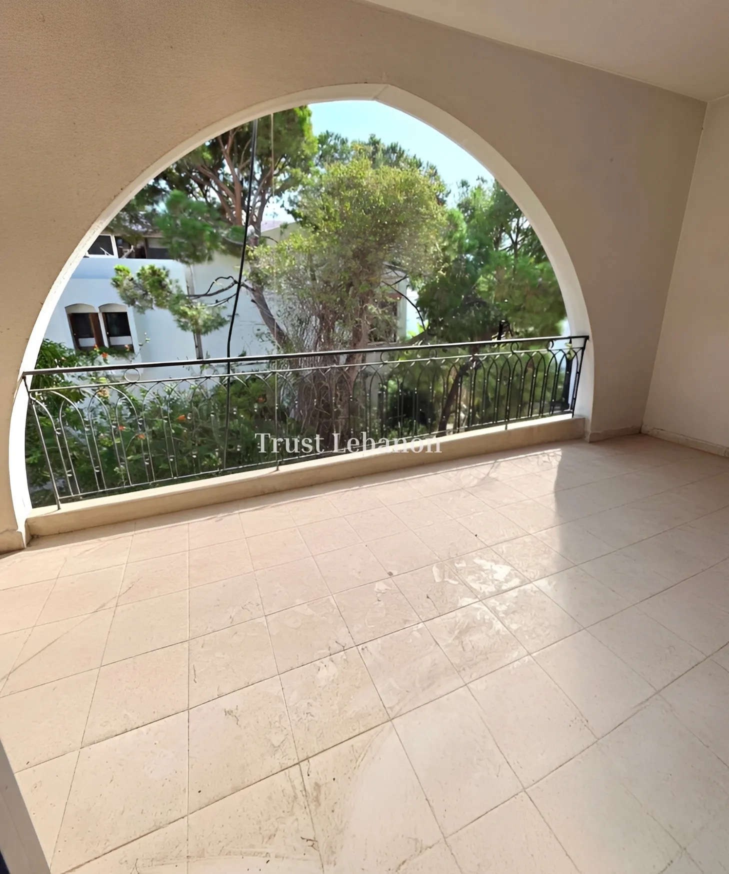 Villa for sale in Adma w Dafnah, Lebanon - 5 bed, 6 bath