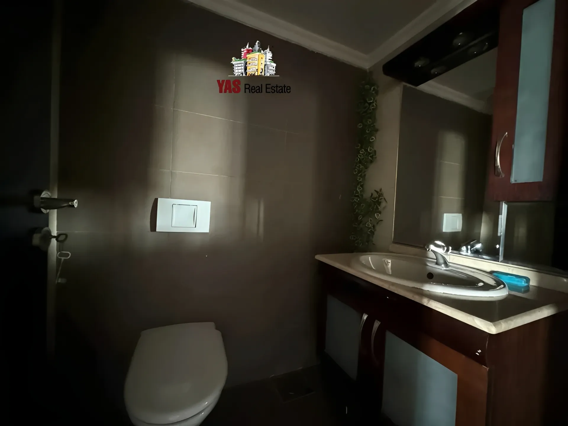 Apartment for Sale in Ajaltoun - 3 bed, 4 bath