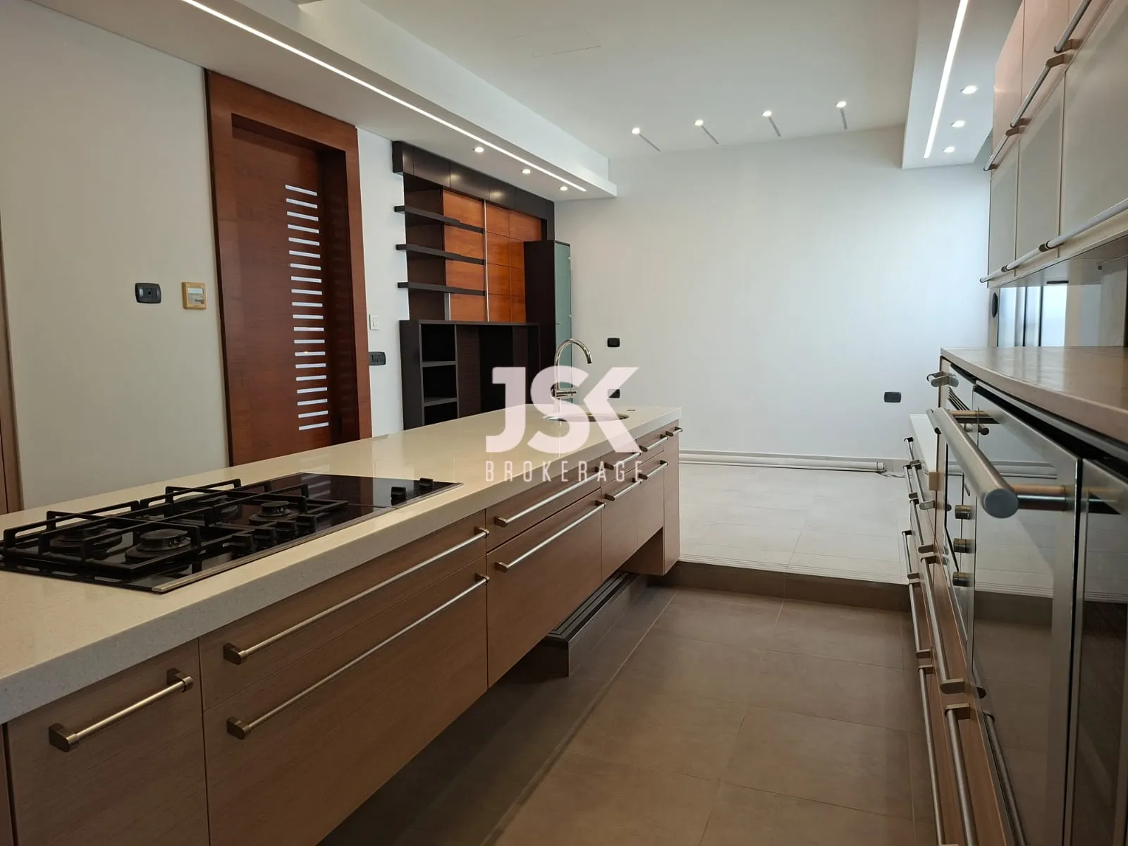 Apartment for Sale in Verdun