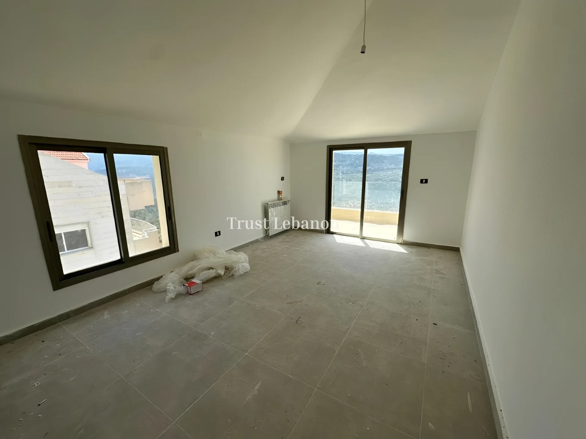 Penthouse for sale in Baabdat, Lebanon