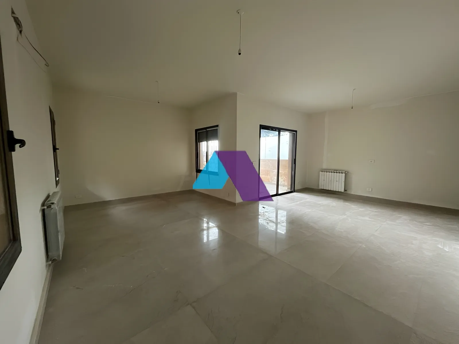 Apartment for Sale in Ballouneh