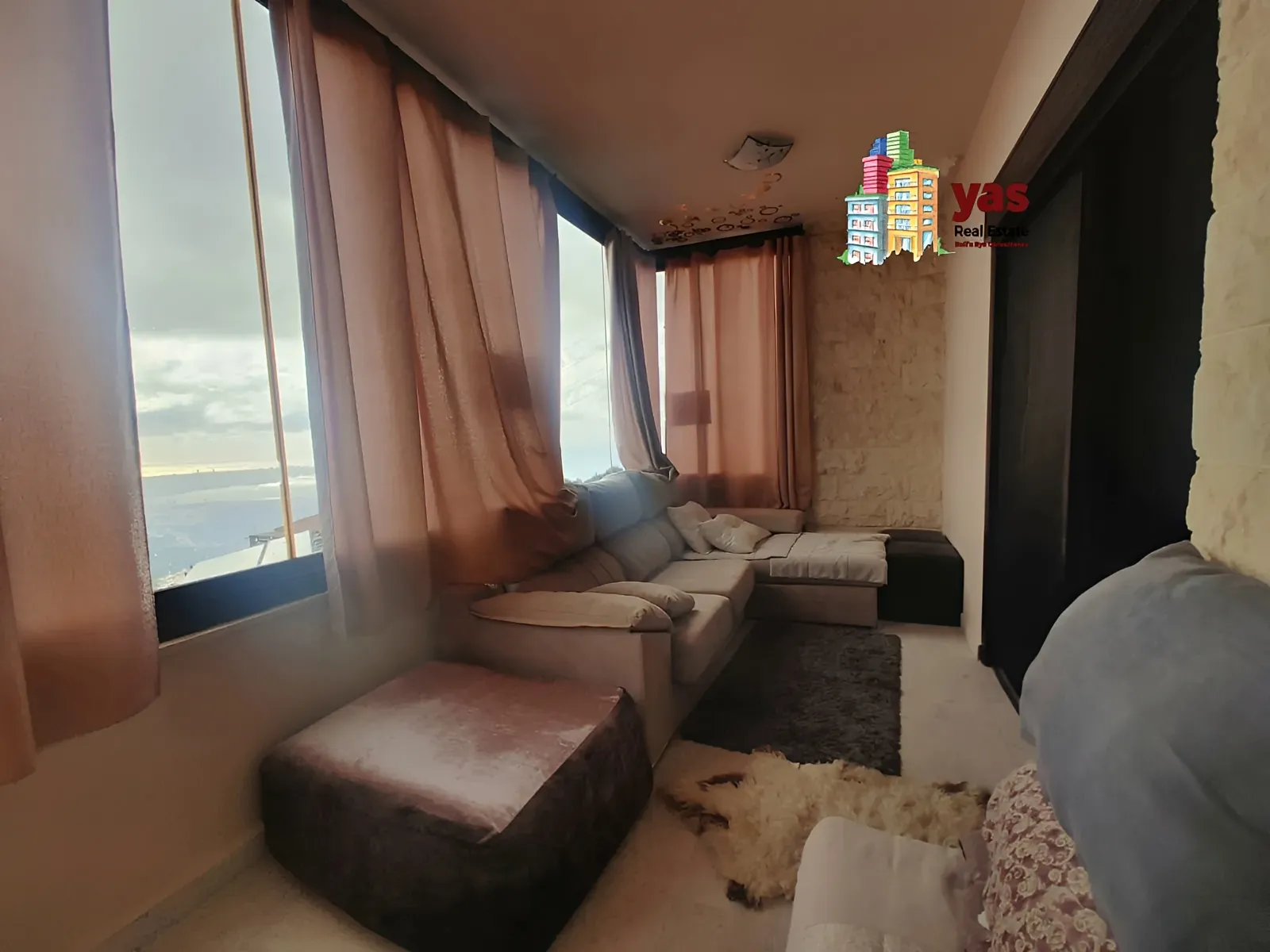 Apartment for Rent in Ballouneh