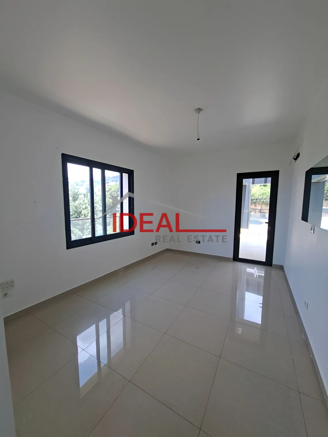 Office for rent in Kfar Hbab, Lebanon