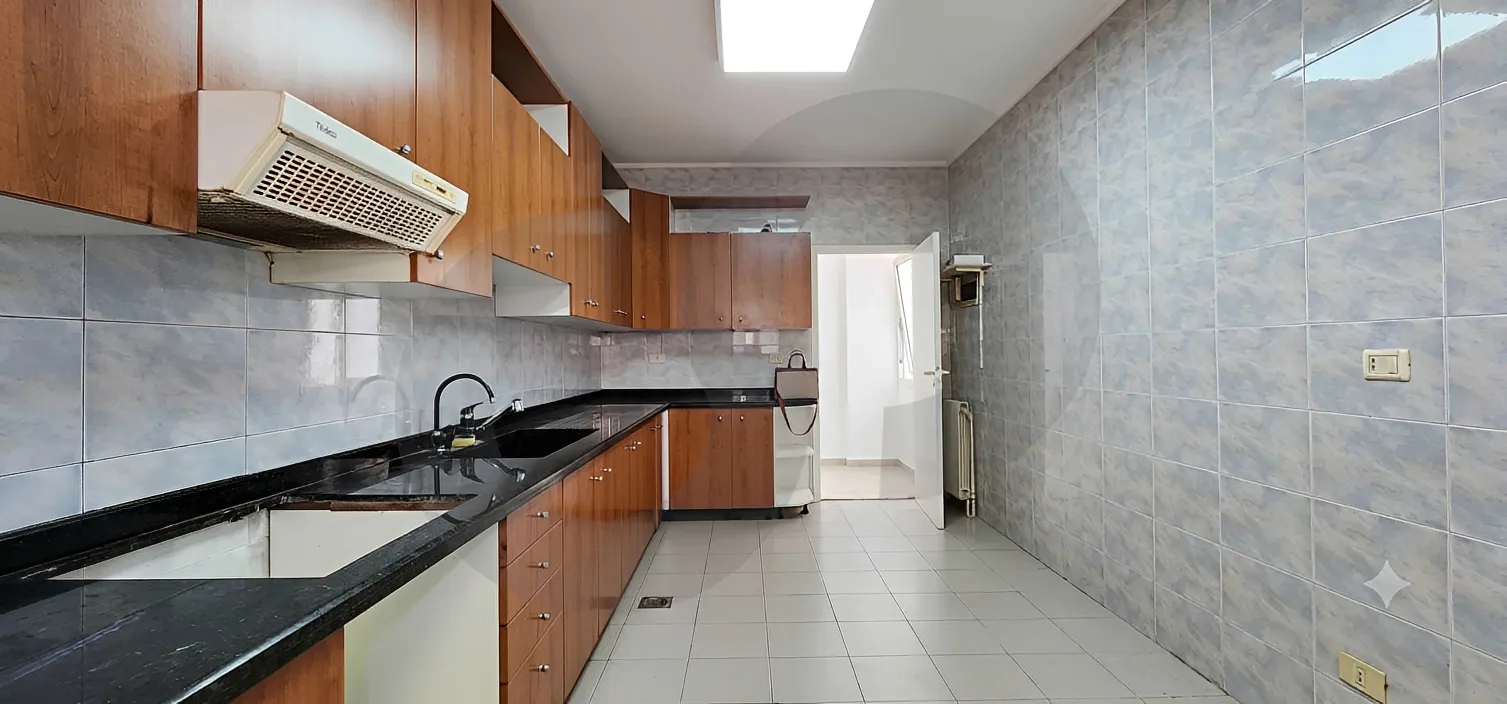 Apartment for Sale in Qornet El Hamra