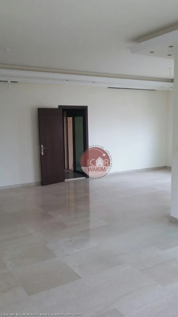 Apartment for Sale in Forn El Chebbak