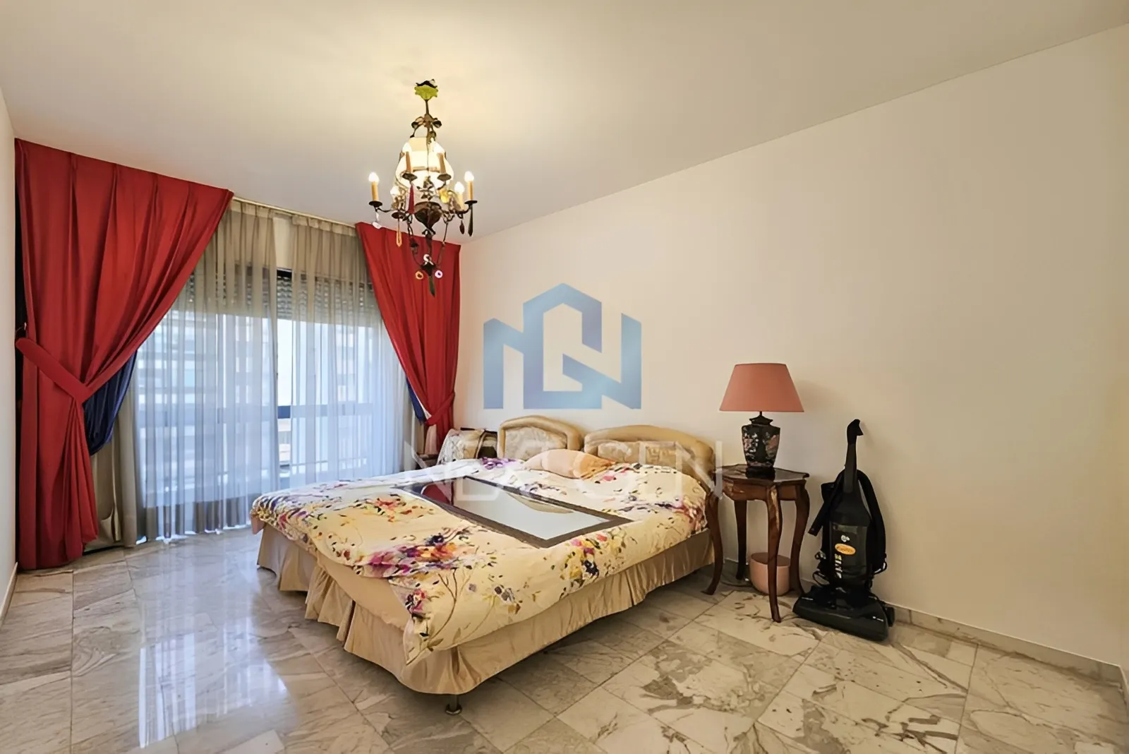 Apartment for Sale in Ras Beirut