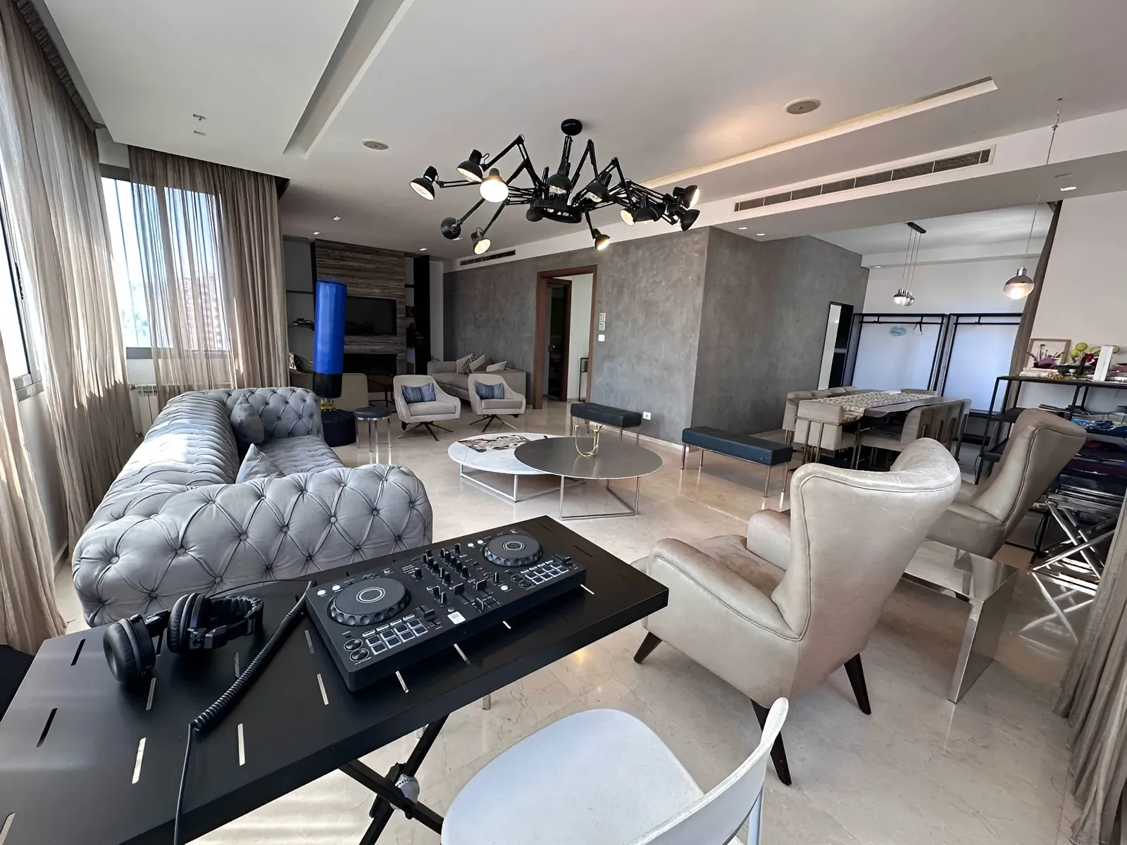Apartment for Sale in Forn el Chebbak