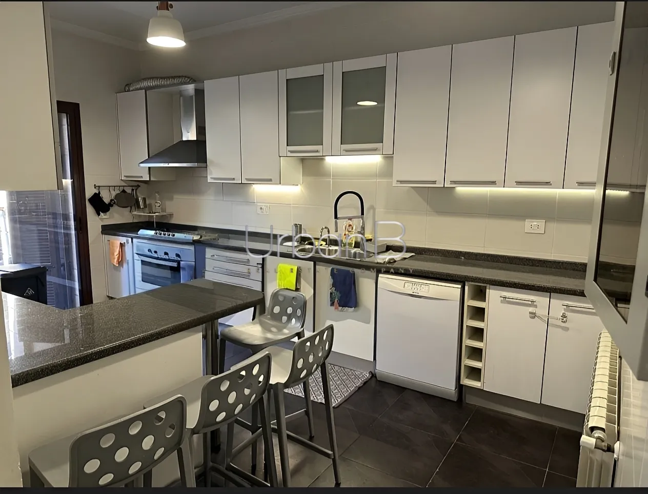 Apartment for rent in Sursock, beirut, lebanon