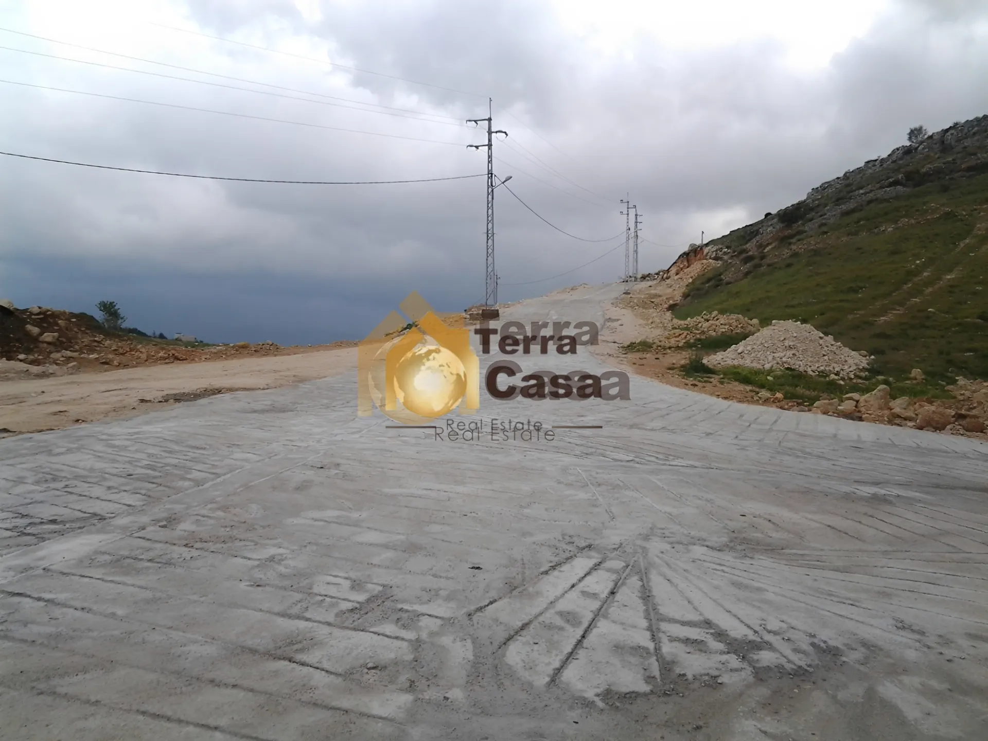 Land for Sale in Payment Facilities Zahle Wadi el Arayesh
