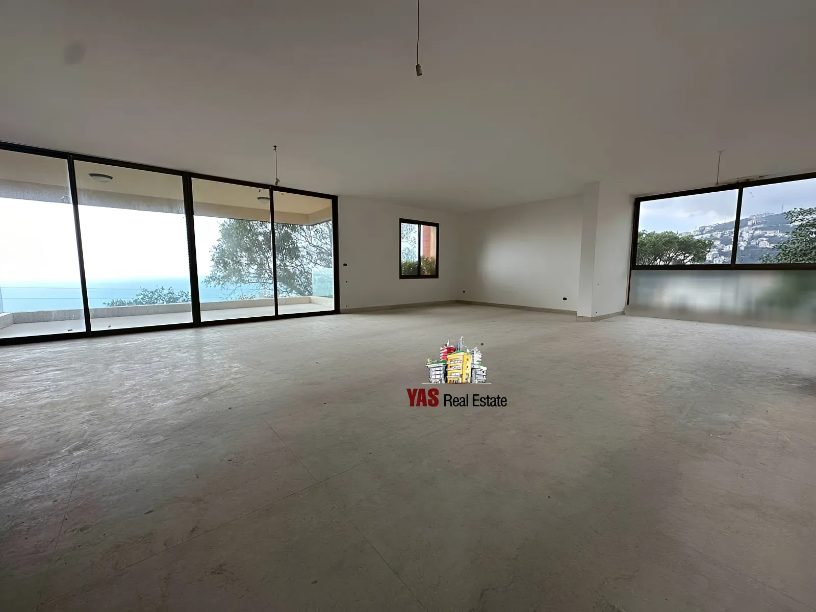 Apartment for Sale in Kfar Hbab - 5 bed, 3 bath
