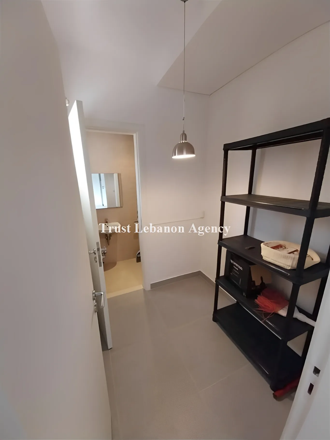 Apartment for Rent in Achrafieh, Sioufi - 3 bed, 3 bath