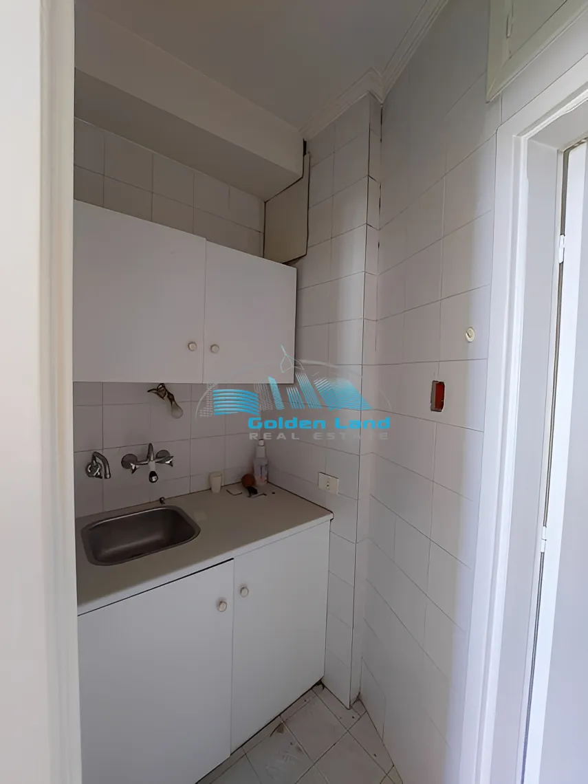 Office for rent in Mazraat Yachoua