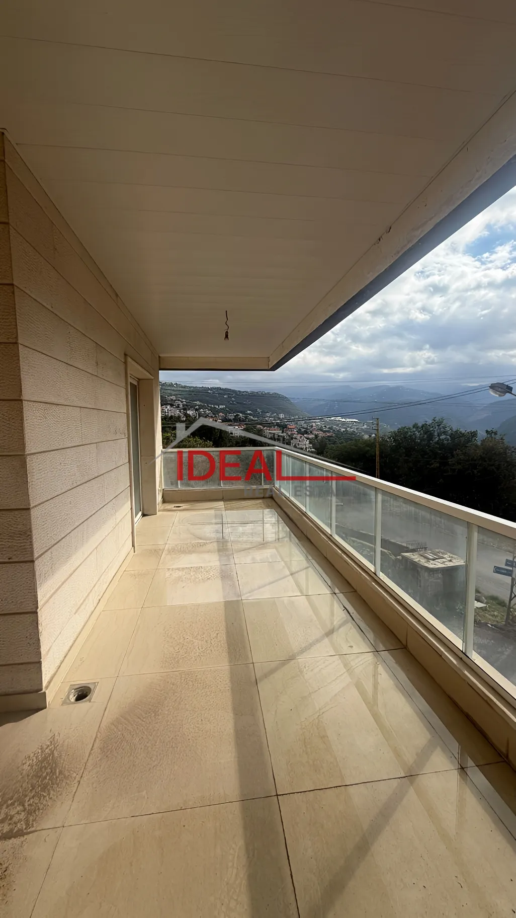 Apartment for sale in Ballouneh
