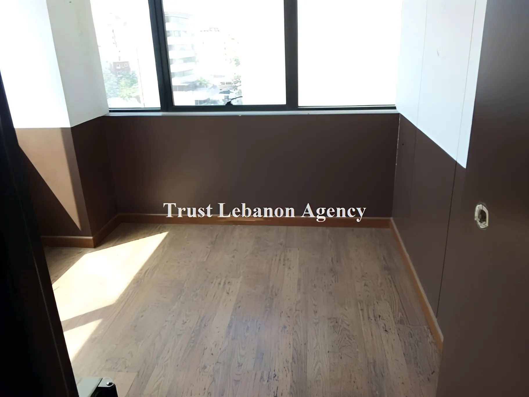 Office for rent in Baabda, Furn Al Chebak