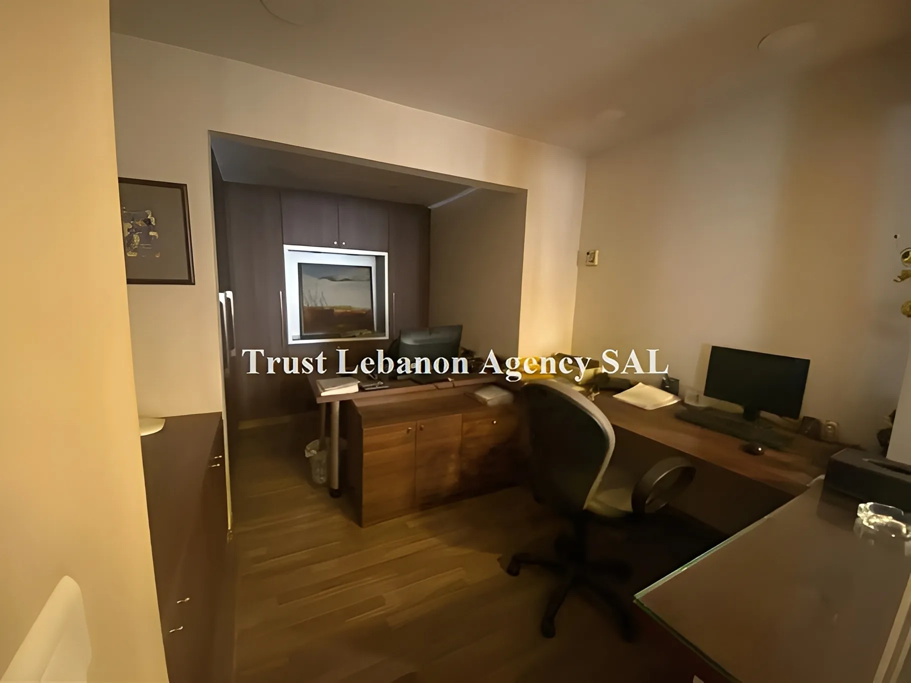 Showroom for rent in Metn, Dbayeh