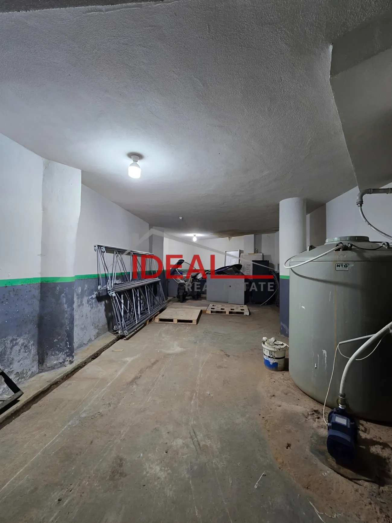 Warehouse for sale in Dekwaneh, Lebanon