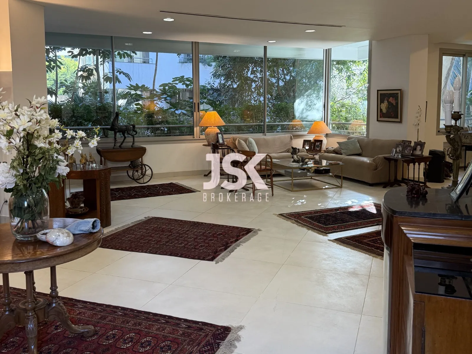 Apartment for Rent in Achrafieh