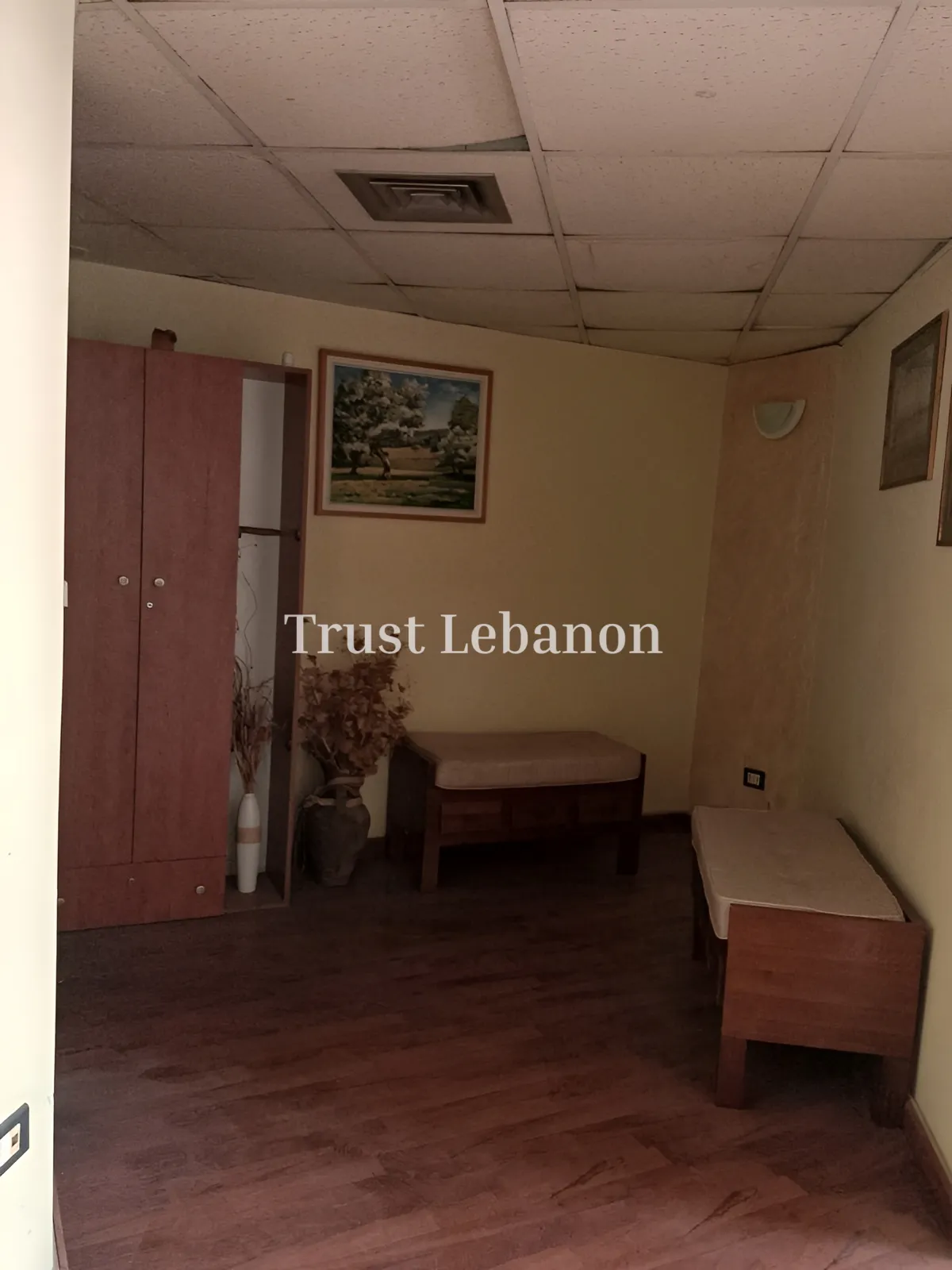 Office for rent in Achrafieh
