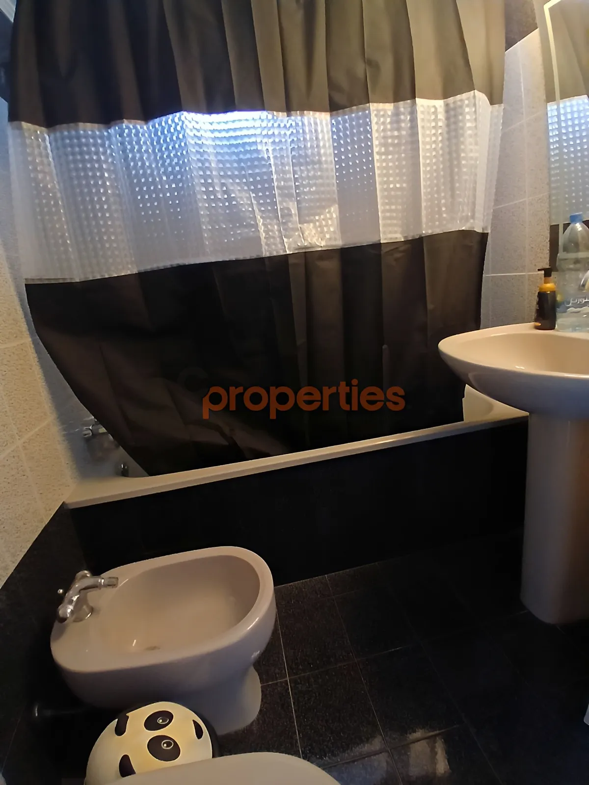Apartment for Rent in Ajaltoun