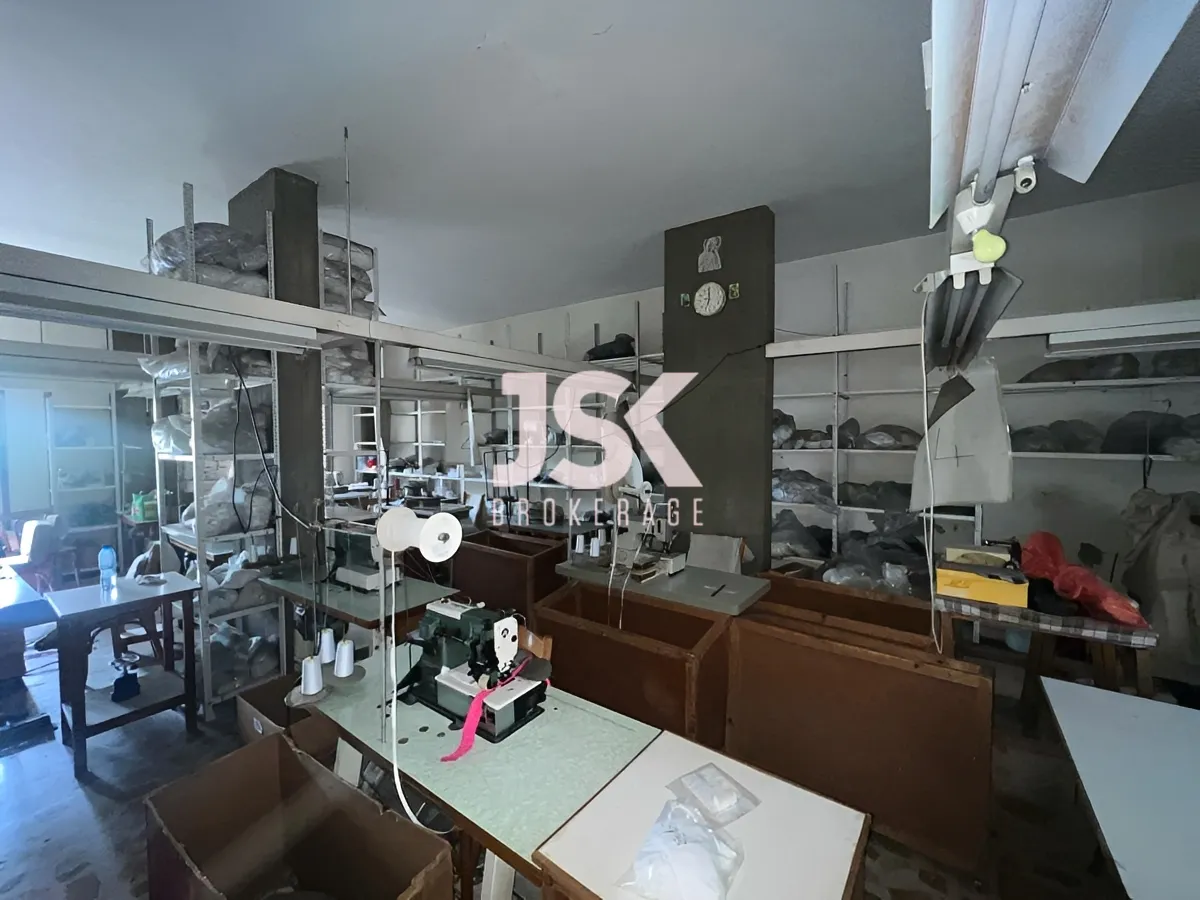 Industrial Unit for rent in Fanar