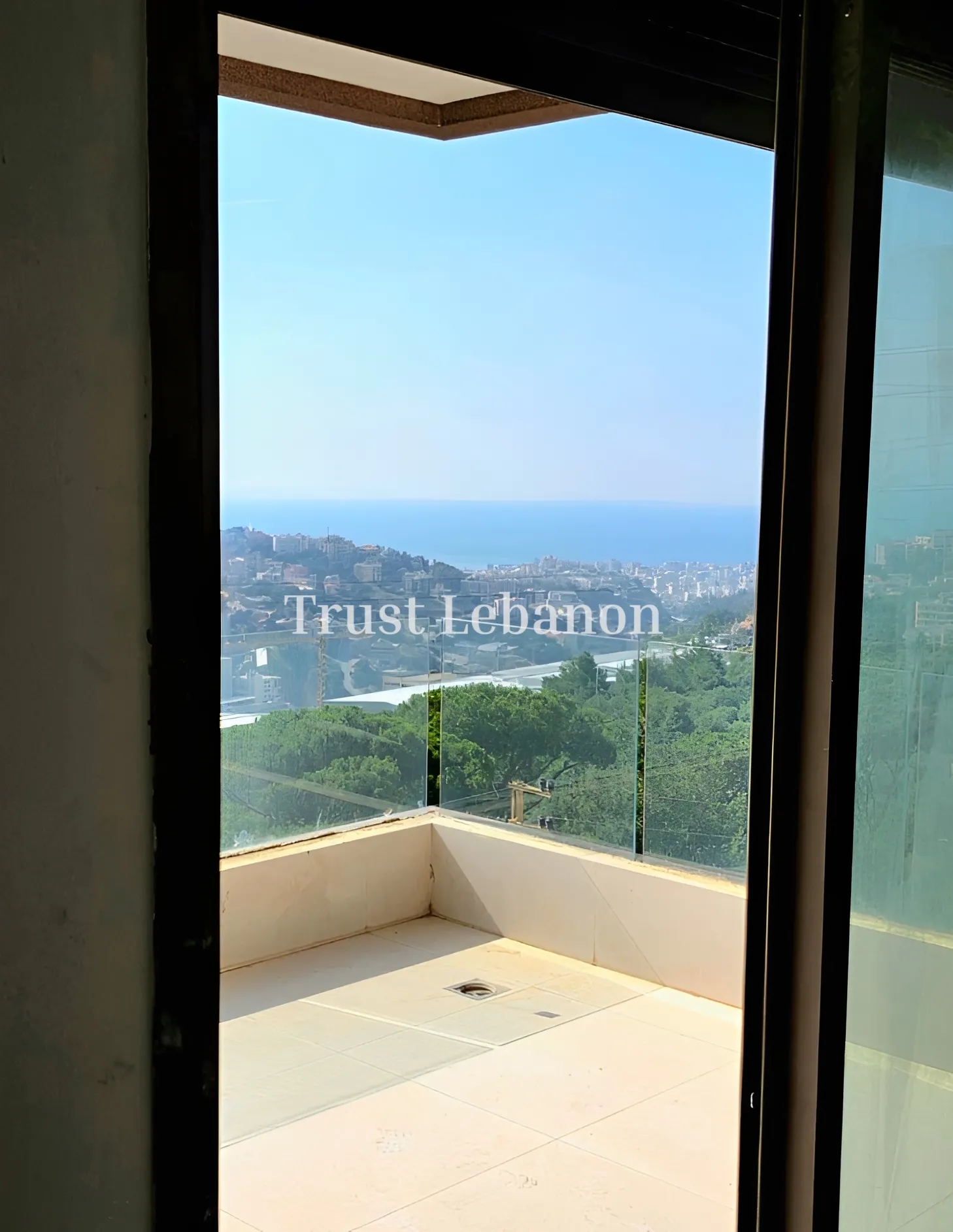Apartment for rent in Ain Saadeh, Lebanon