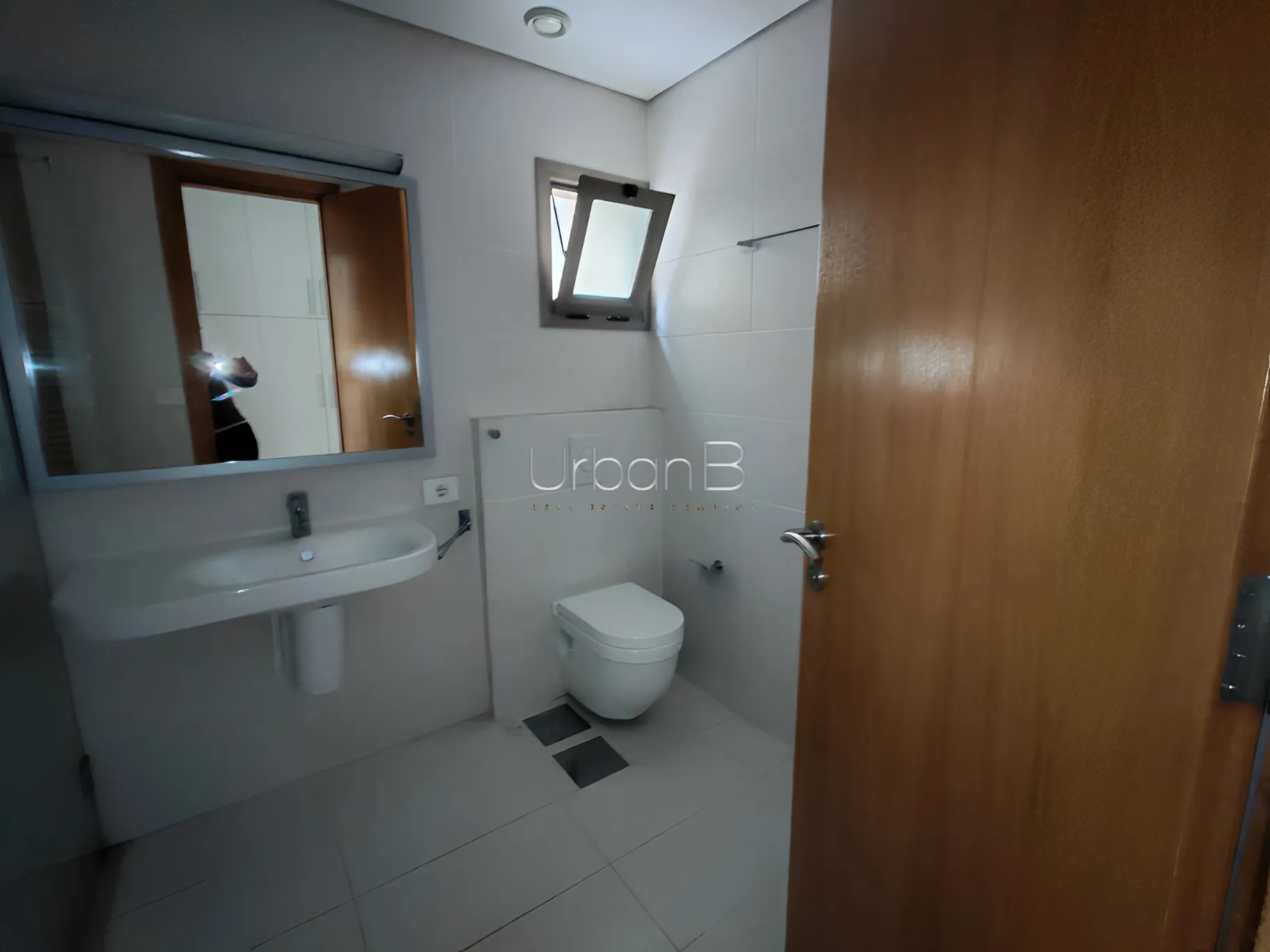 Apartment for Rent in Mar Meter, Achrafieh, Beirut