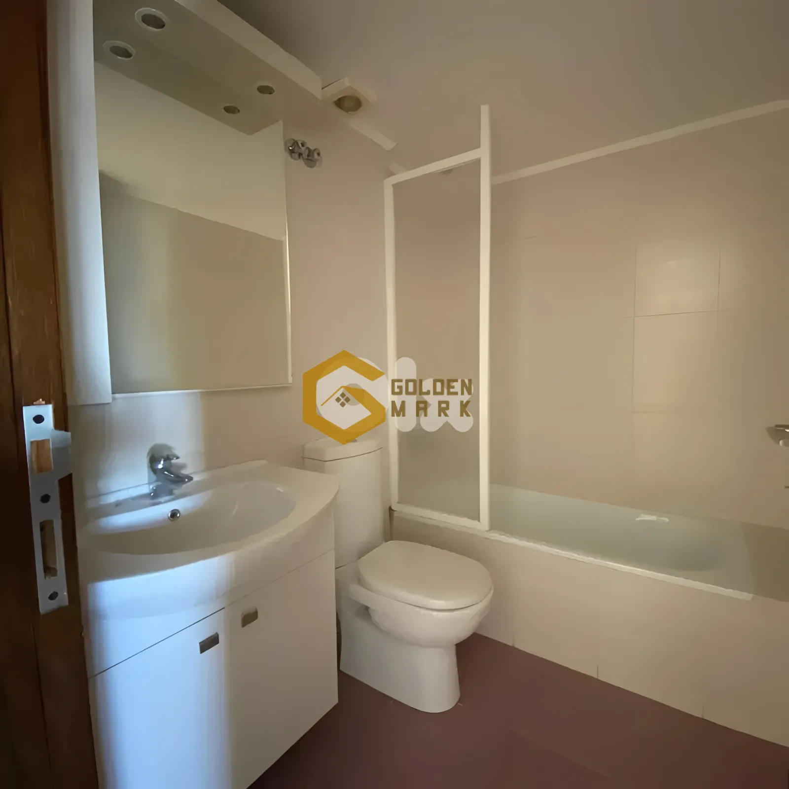 Loft for sale in Haret Sakher