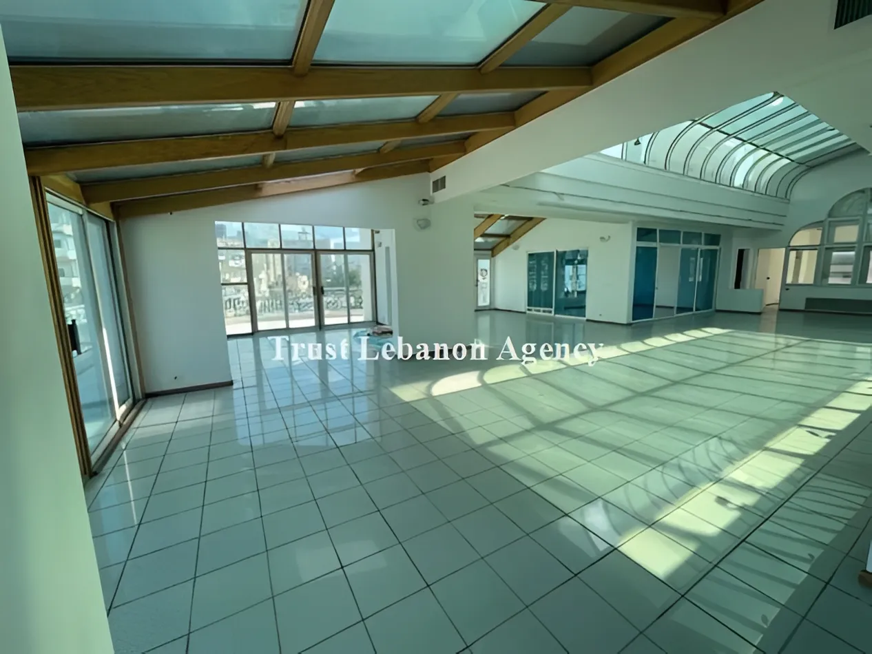 Office for rent in Baabda, Furn Al Chebak
