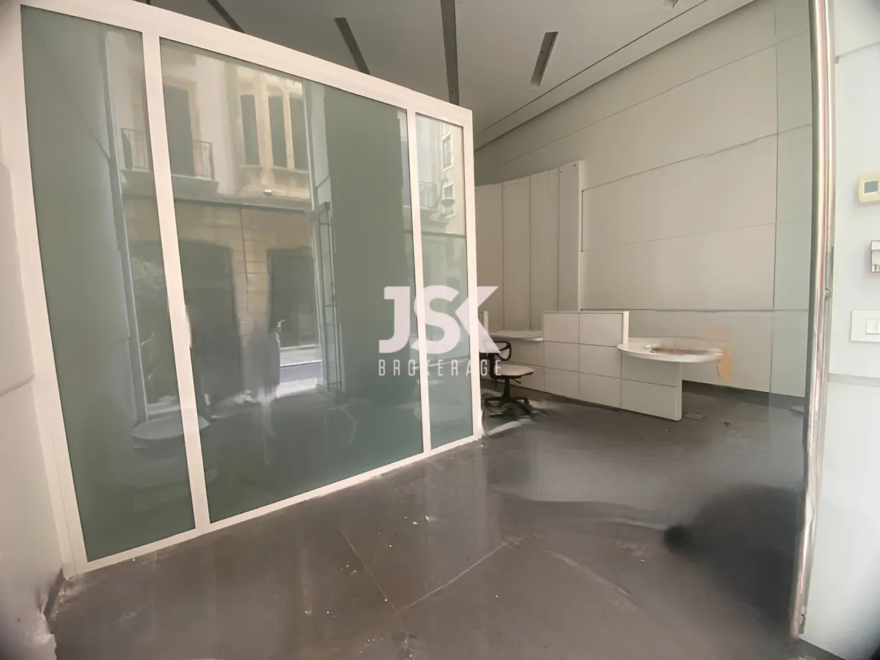 Shop for Rent in Downtown