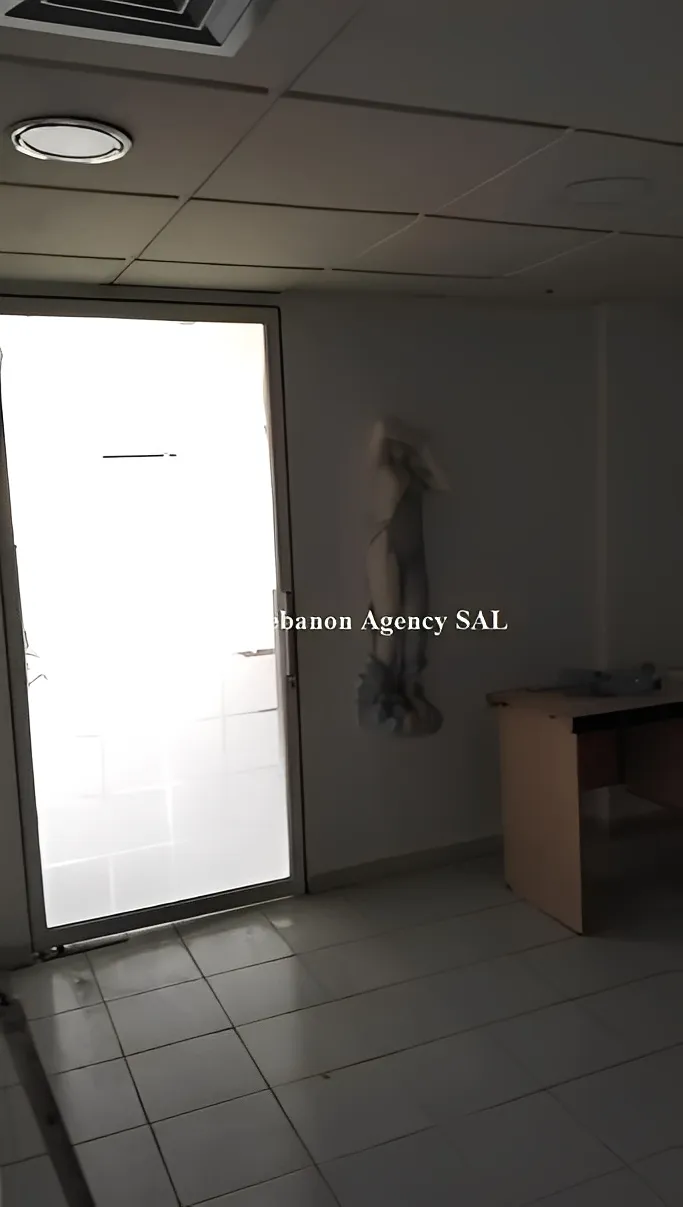 Office for rent in Baabda, Furn Al Chebak