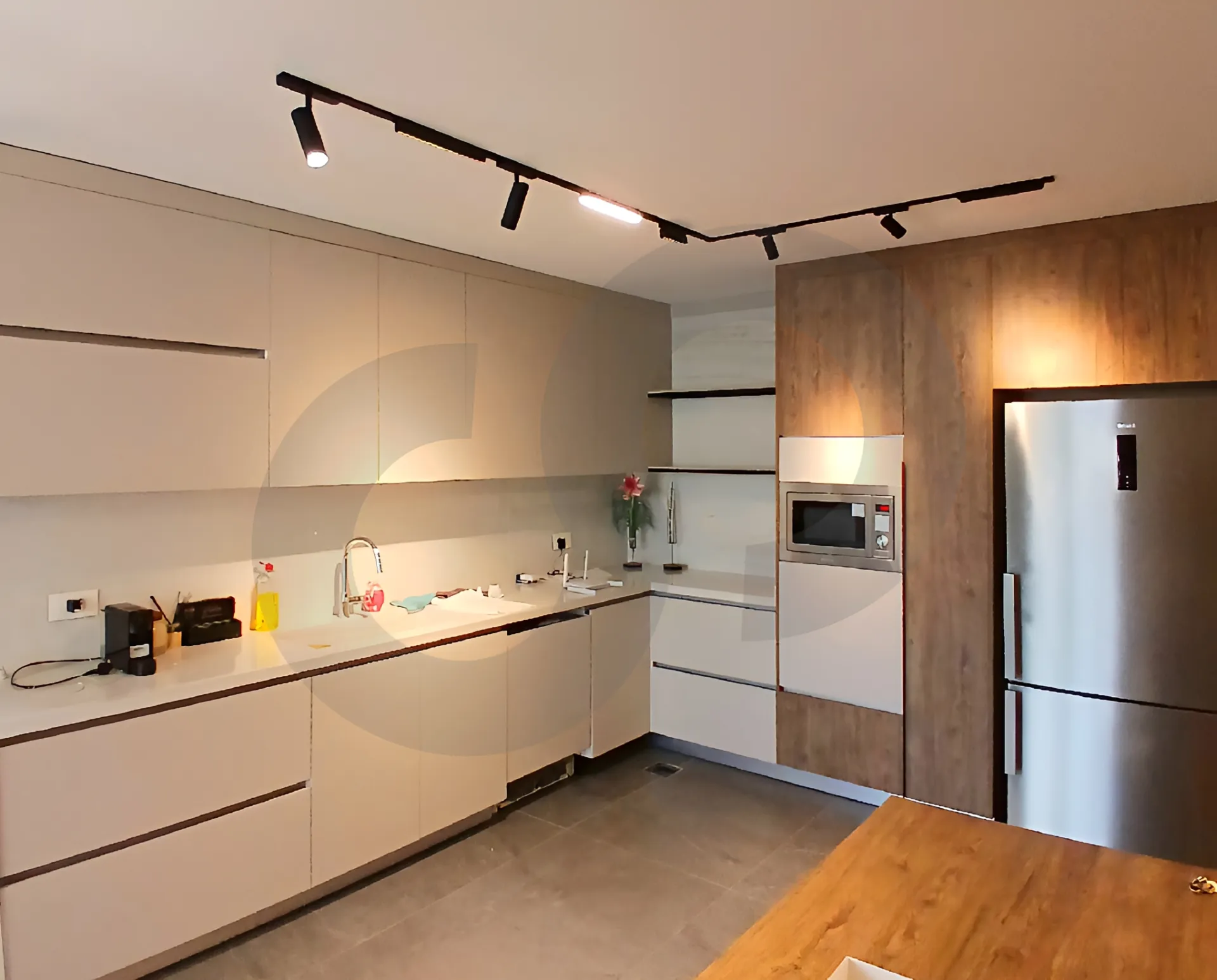 Apartment for Sale in Haret Sakher