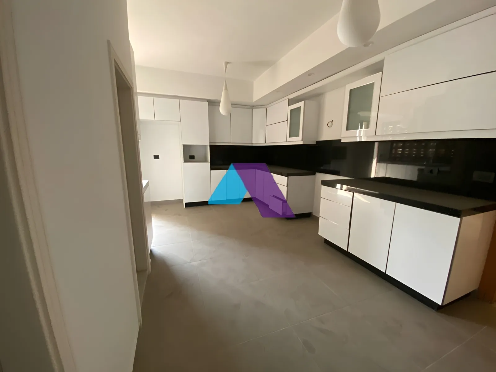 Apartment for Sale in Ain El Tineh